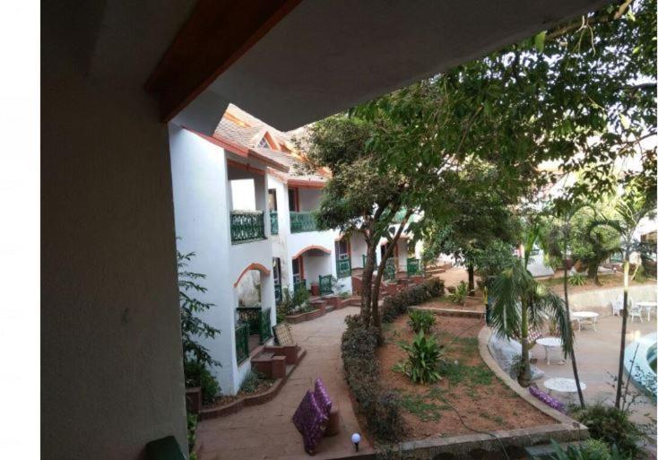 Ty Anand Ritz Matheran Exterior photo